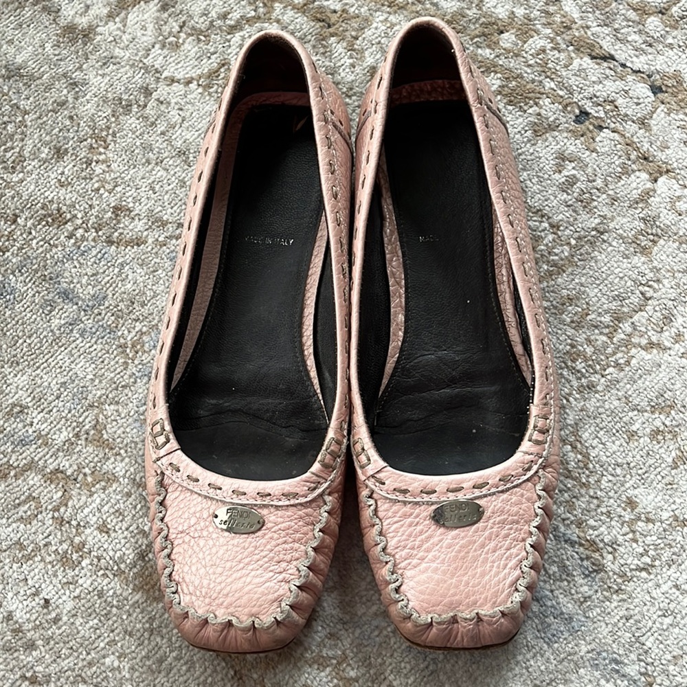 Fendi light pink flats
